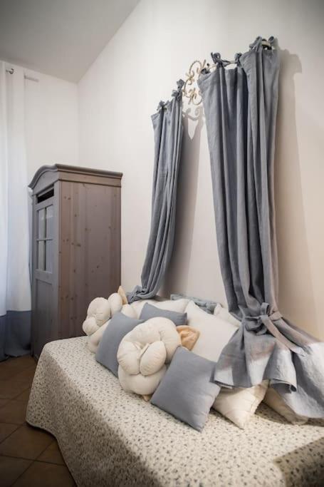 Piazza Erbe Luxury Apartment فيرونا المظهر الخارجي الصورة