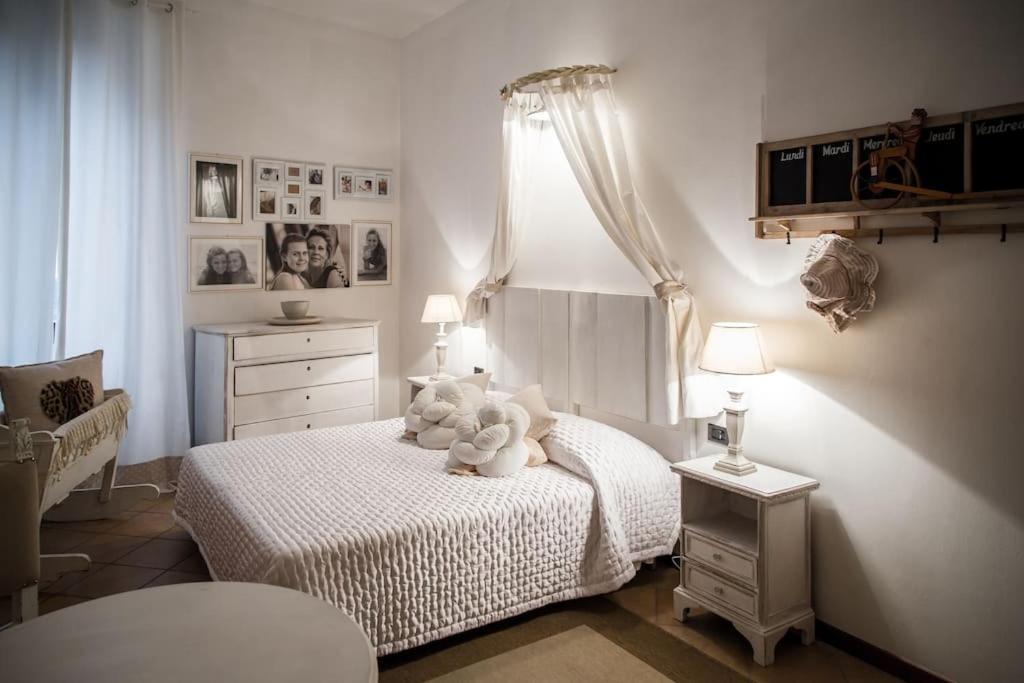 Piazza Erbe Luxury Apartment فيرونا المظهر الخارجي الصورة